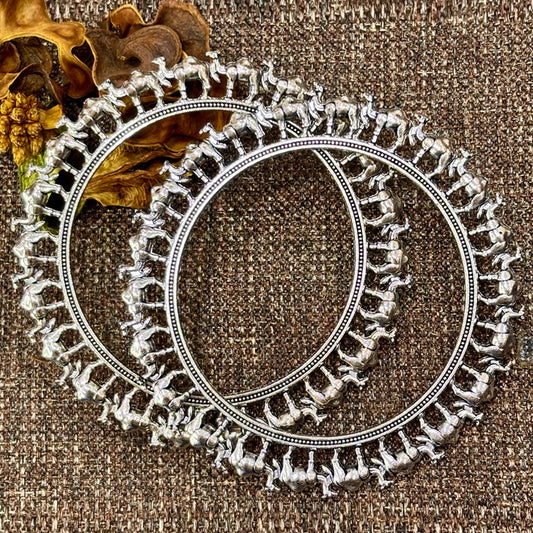 Camel Motif Oxidized Bangles